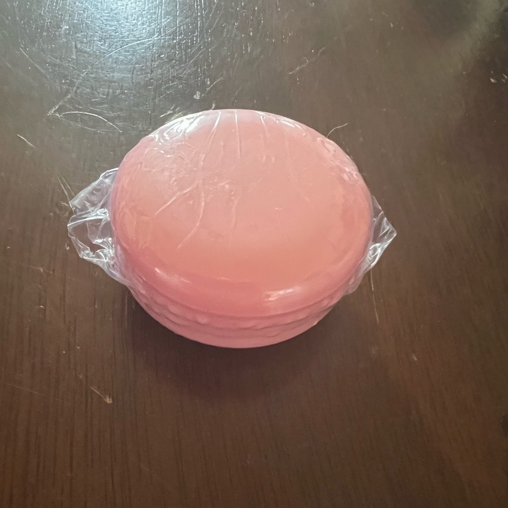 Macaroons magic lip therapy